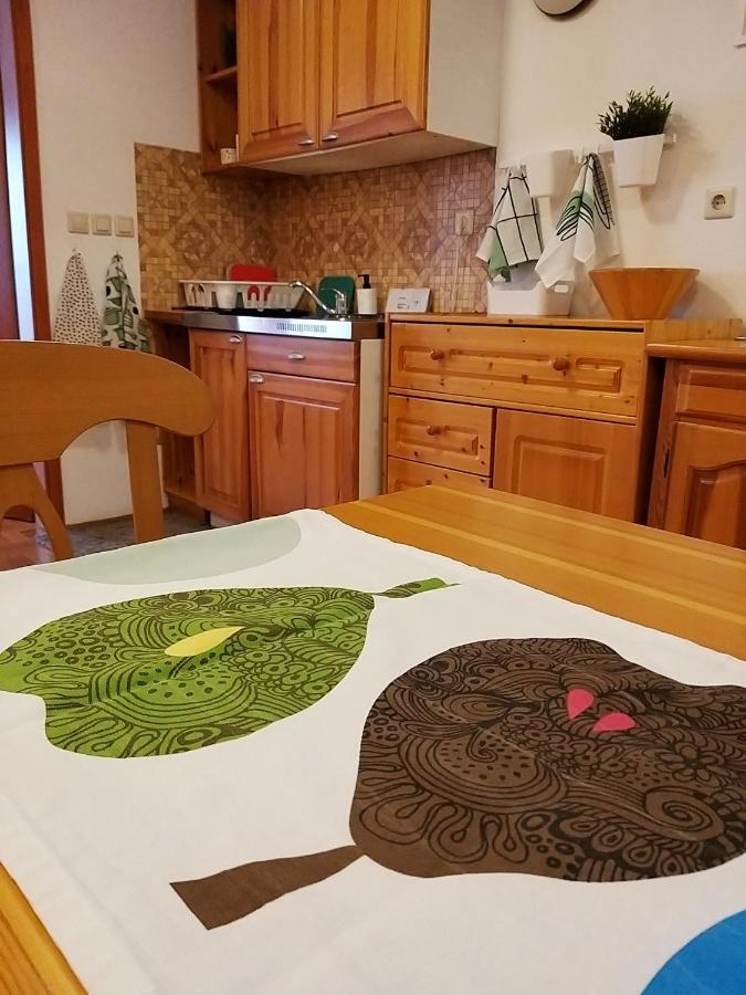 Guesthouse Pri Cebelici Lukovica pri Domžalah エクステリア 写真