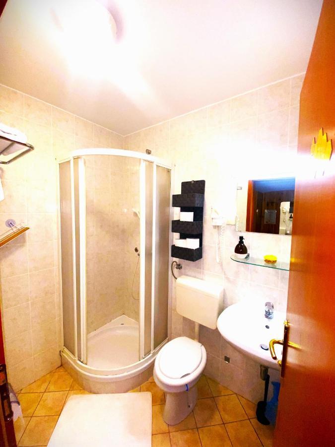 Guesthouse Pri Cebelici Lukovica pri Domžalah エクステリア 写真