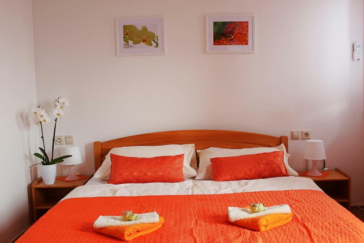 Guesthouse Pri Cebelici Lukovica pri Domžalah エクステリア 写真